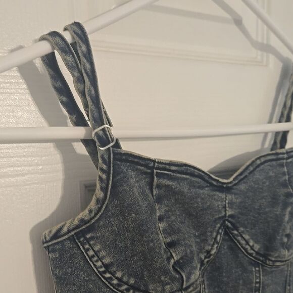 Blue Sleeveless Bustier Tank Top - Picture 2 of 6